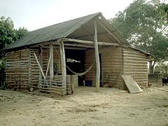 240px-Bahareque_llanos_house_from_Venezuela.JPG